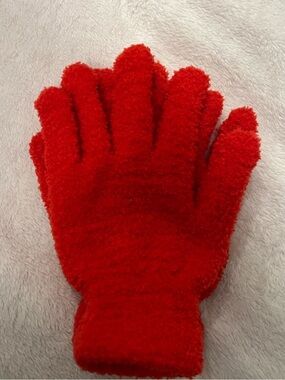 Red fluffy gloves